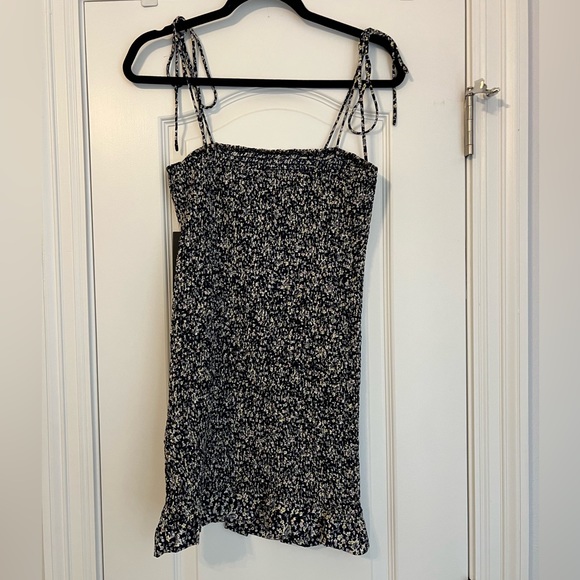 Lulus floral ruched dress - Picture 2 of 3